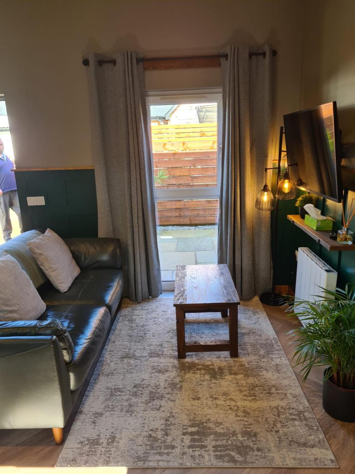 Ferienwohnung The Hide Ullapool Exterior foto
